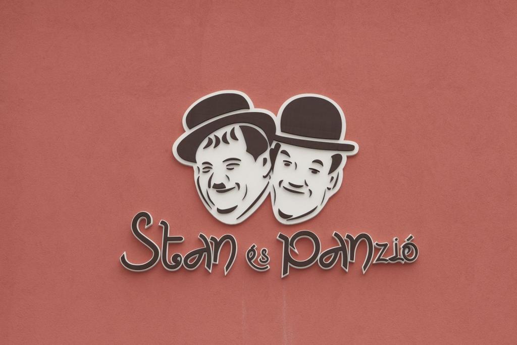 Stan Es Panzio Bed & Breakfast Balatonalmadi Exterior photo