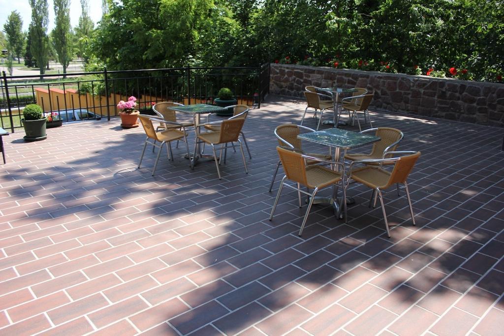 Stan Es Panzio Bed & Breakfast Balatonalmadi Exterior photo